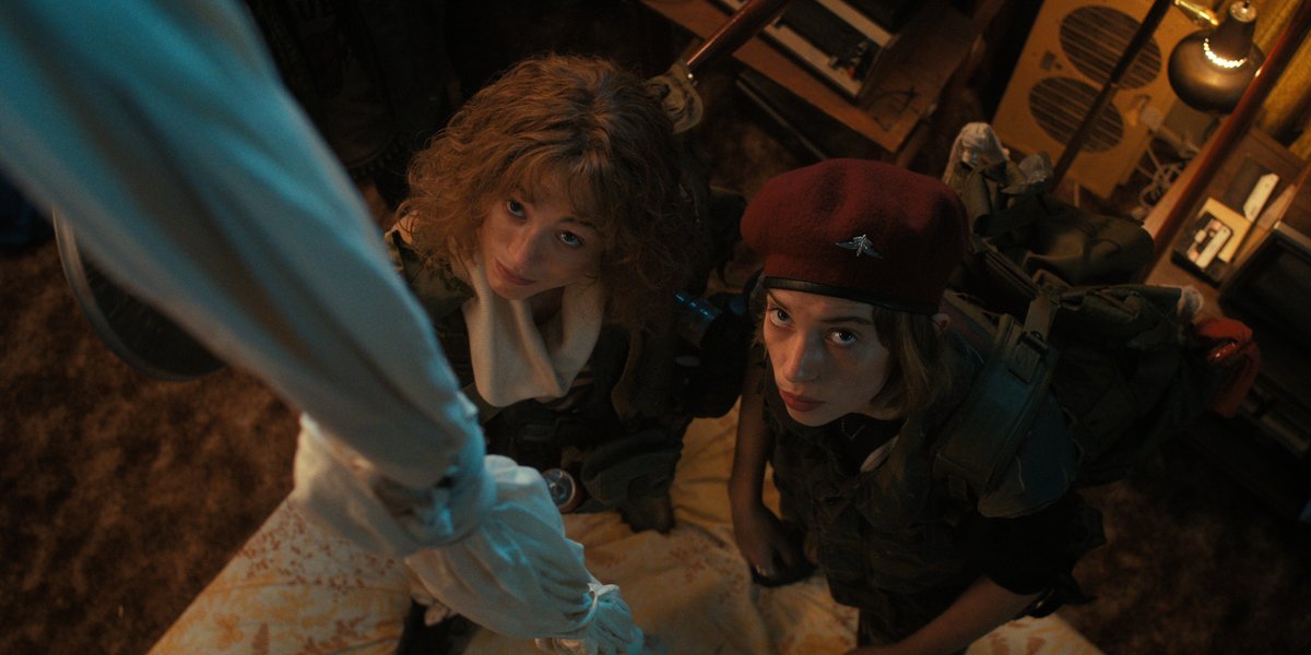 Stranger_Things's tweet image. i love when my friends make new friends