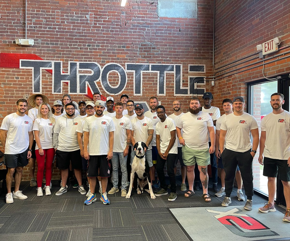 Reppin’ the new R2X tees! #throttledown 💪🏼

#Ready2Xecute #R2X #logistics #supplychain #naptown #indy #FRANK