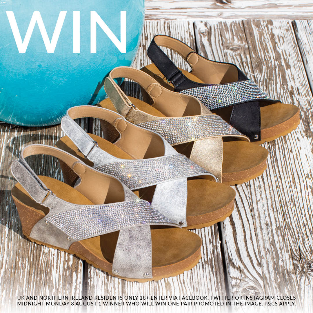 Perfect for dressy days and elegant evenings, these wedge sandals from Pavers are gorgeous! You can WIN a pair! F &amp; RT! 🤩

bit.ly/3bqS49L
#winitwednesday #competition #comp #win #giveaway #freebie 
<a href="/winitwednesday_/">#WinItWednesday</a>
