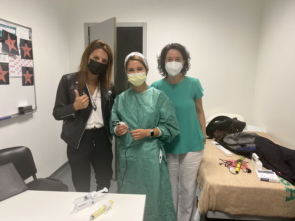 Great to meet <a href="/PFragoso_Anesth/">Paulo Fragoso</a> &amp; Dr Lara Ribeiro - Hospital de Braga. Positive evaluation of SAFIRA, use in inter-scalene, brachial plexus &amp; popliteal blocks, loving the palm operator. <a href="/claralexlobo/">Clara Lobo 🇵🇹🇺🇦🇪🇺🇦🇪</a> they say helllo 🙏🙏<a href="/VygonGroup/">Vygon</a> <a href="/medovate/">Medovate</a> #anaesthesia #regionalanaesthesia