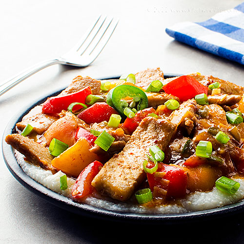 Pork and Peach Stir Fry — spicy chili crisp adds zip to this quick, healthy summer dish: kitchenriffs.com/2022/08/pork-a…