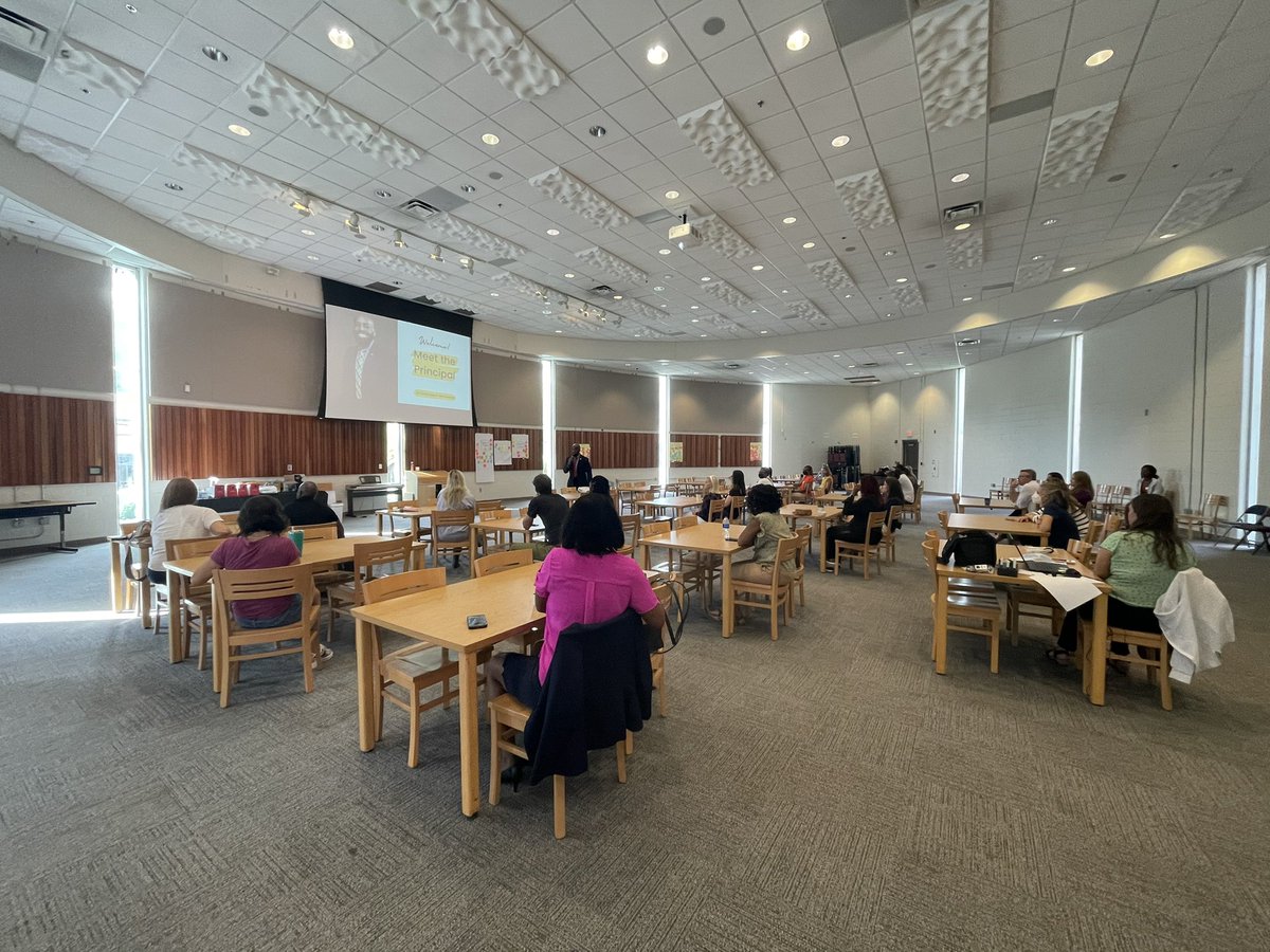 Parent coffee 2 of 3 with our 7th grade families! <a href="/MerriweatherEDU/">Dr. Dominique R. Merriweather</a> <a href="/TRobinsonsms/">Tim Robinson</a> <a href="/ICounsel_APS/">Chanelle Joseph- Nwosu M.Ed., APC, NCC</a>