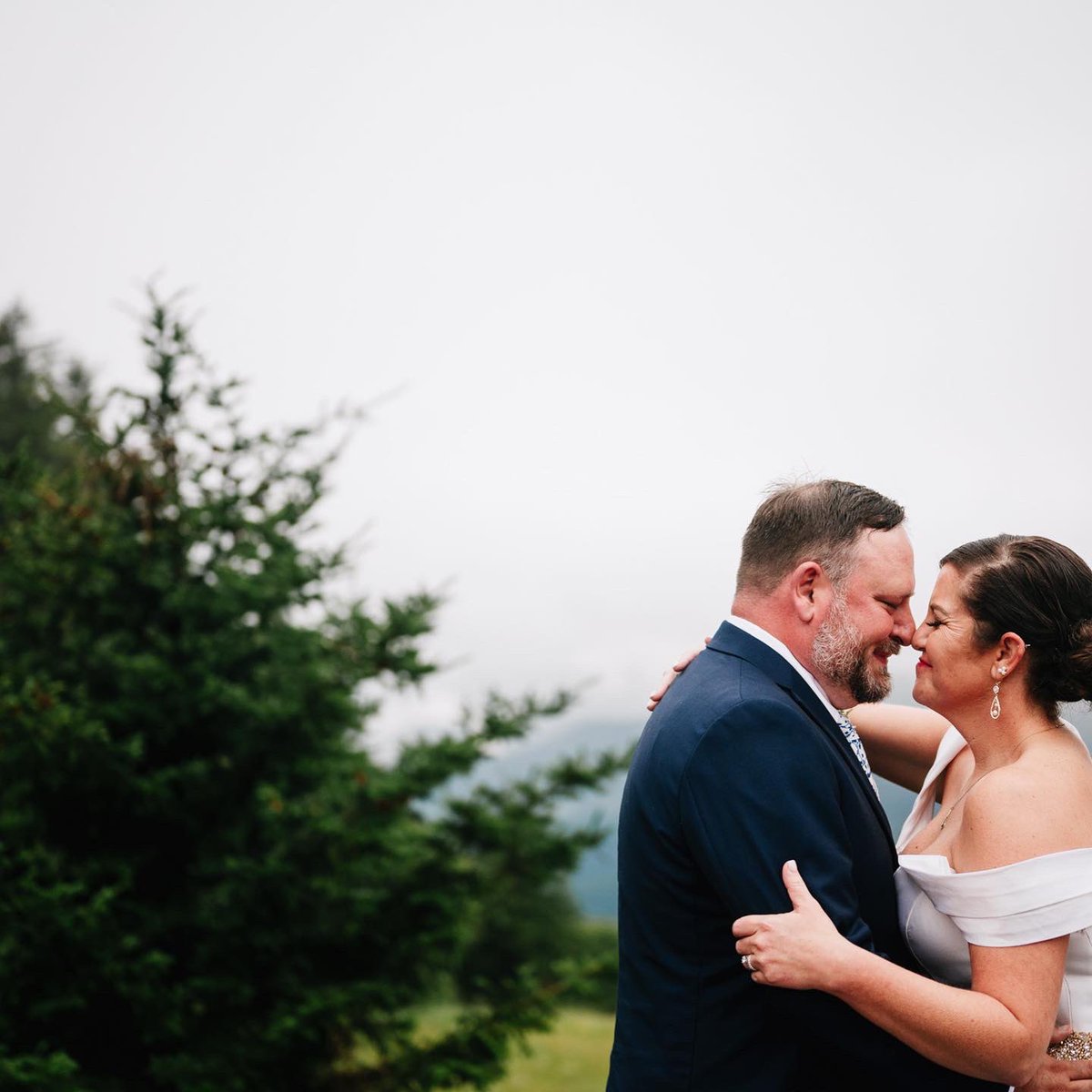 jbolt58's tweet photo. Happy 40th to the good-looking man I call my husband, @MontgomeryRay!Love getting to spend the rest of these days with you! 💙
#HappyBirthday #40 #OneMonthDown #ForeverToGo https://t.co/tuWF9fW7eD