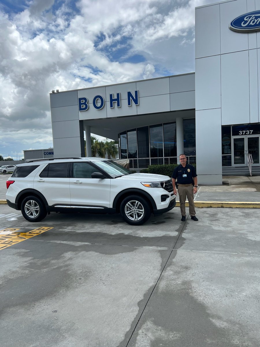 gwinnier44's tweet photo. On behalf of Bohn Ford, I would like to thank Mr. Paul Dupuis of Children's Hospital for their purchase of their new 2022 Ford Explorer XLT. We appreciate your business.
#bohnzone
#bohnford
#meetmeinthezone https://t.co/MX2M7YjgEN