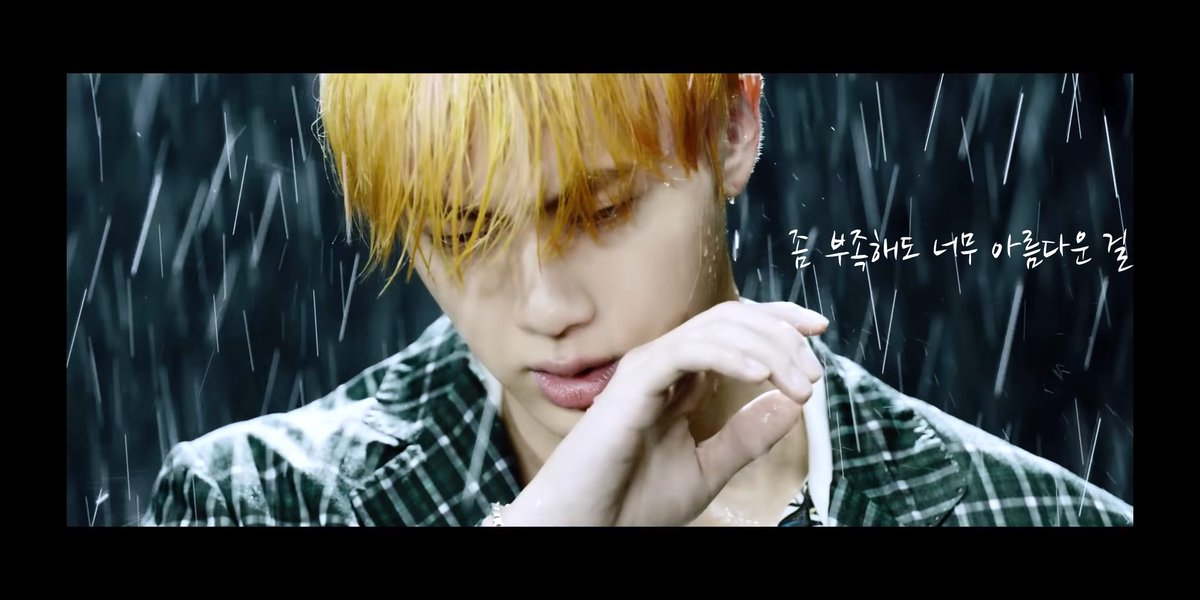 MOON_6_13's tweet photo. #빛나는_에피파니_소중한4주년
#4YearsWithEpiphany

#Epiphany_Jin
#SuperTuna_JIN #Yours_JIN   #Moon_BTS #JIN #방탄소년단진 @BTS_twt https://t.co/deTNxzgKx1