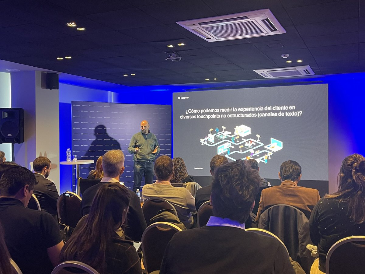 EndeavorArg's tweet photo. #FordInnovación | Segundo participante finalista 👉🏼 @mrozenfarb fundador de #Keepcon, aplicación que se dedica a procesar y clasificar en tiempo real lenguaje natural informalmente escrito en español, inglés y portugués. 👏🏼 https://t.co/ywaGBm8B4e
