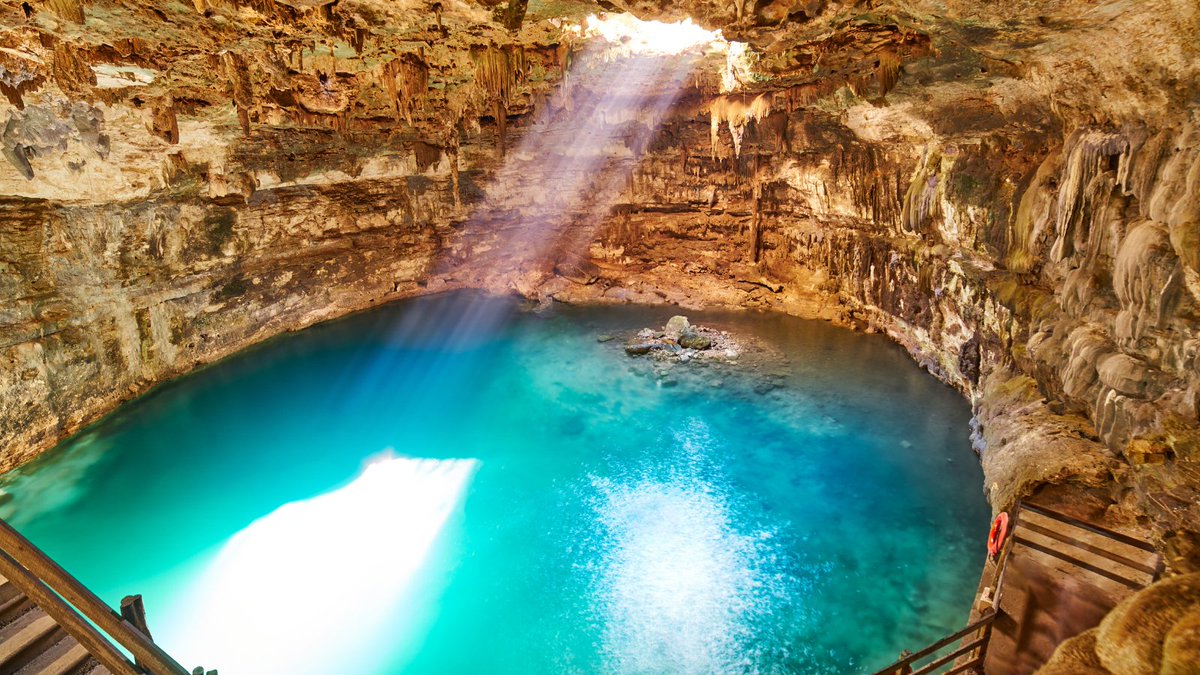 JourneyHeroApp's tweet photo. Here are #Top4Water for this week's #Top4Theme!
@CharlesMcCool @perthtravelers @LiveaMemory
@Giselleinmotion
๐Cenote Samula, Mexico
๐Plitvice Lakes, Croatia
๐Port Isaac, England
๐Capri, Italy https://t.co/P7LYcGUTjP