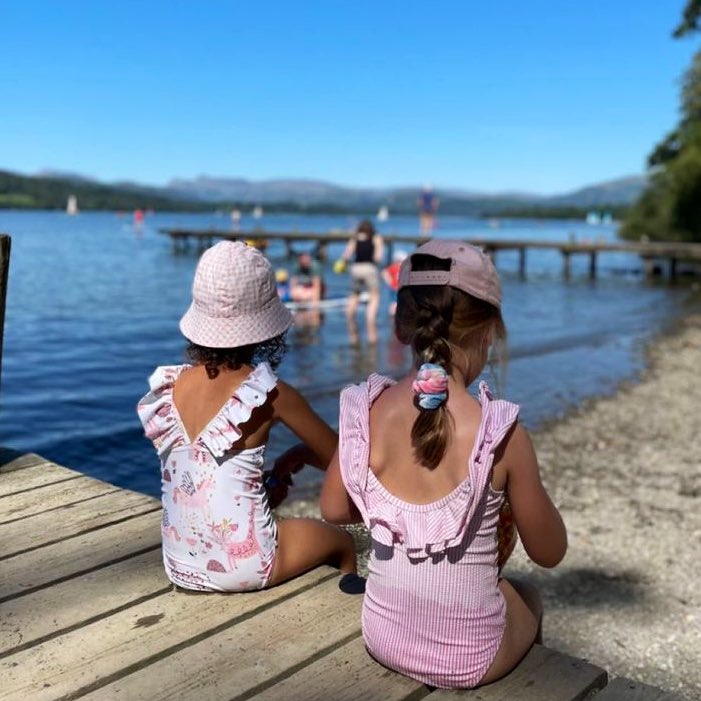 huttonschocs's tweet image. Hanging out by the lake #WindermereLife #SweetP #Primcess #SchoolHols #Pals 🍦😎