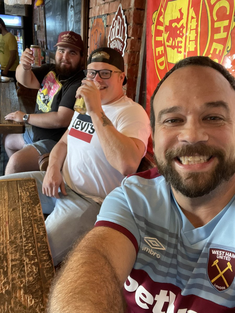 USHammers's tweet image. I took two new recruits to the pub on Sunday. I had to do a lot of explaining but they have pledged loyalty to west ham ⚒