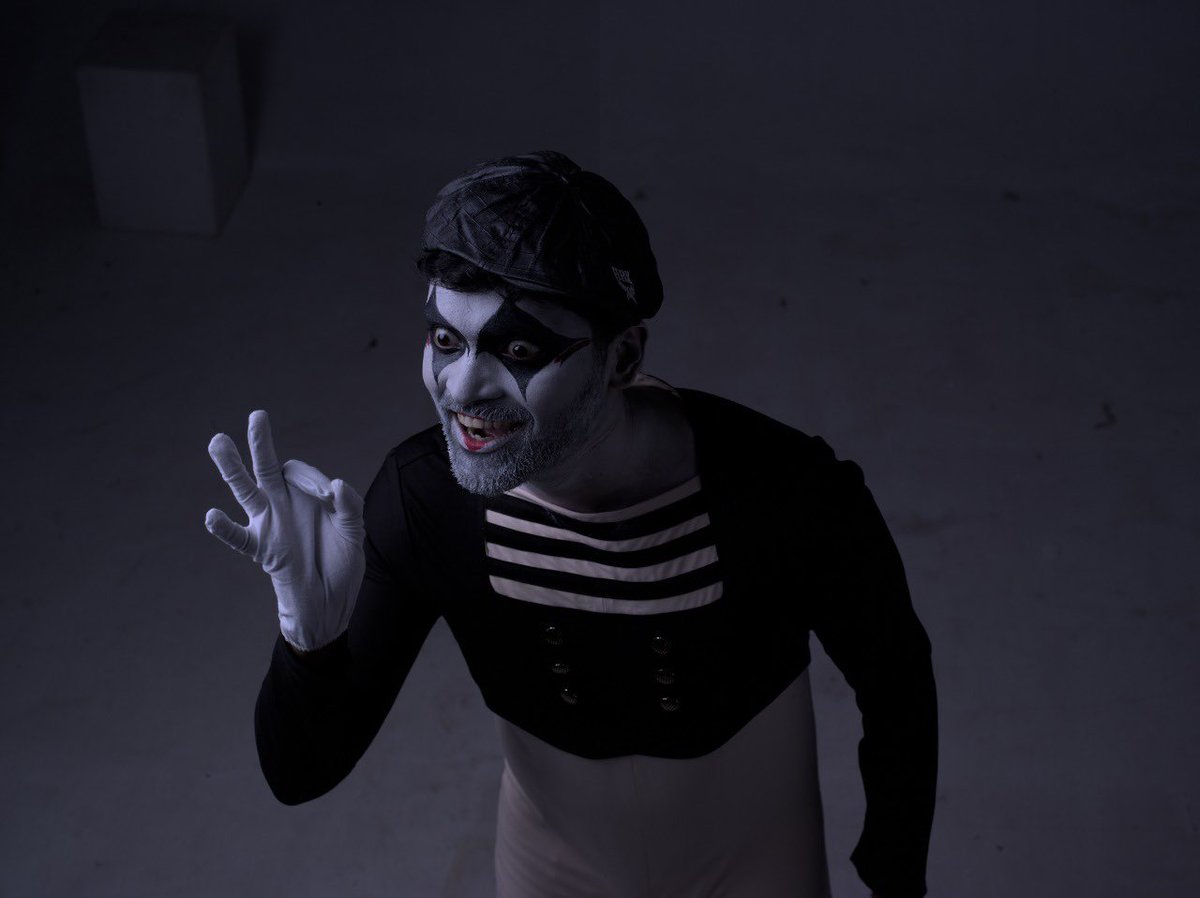 .<a href="/act_vetri/">Vetri</a> is known for his good choice of films. In #Theenkirai, he plays a role with gray shades, sporting a new look. Promising👍

Saw the trailer - good visuals, chilling psycho crime thriller genre

It also looks like a good comeback for <a href="/Act_Srikanth/">Srikanth T</a>, as a cop

Coming Soon