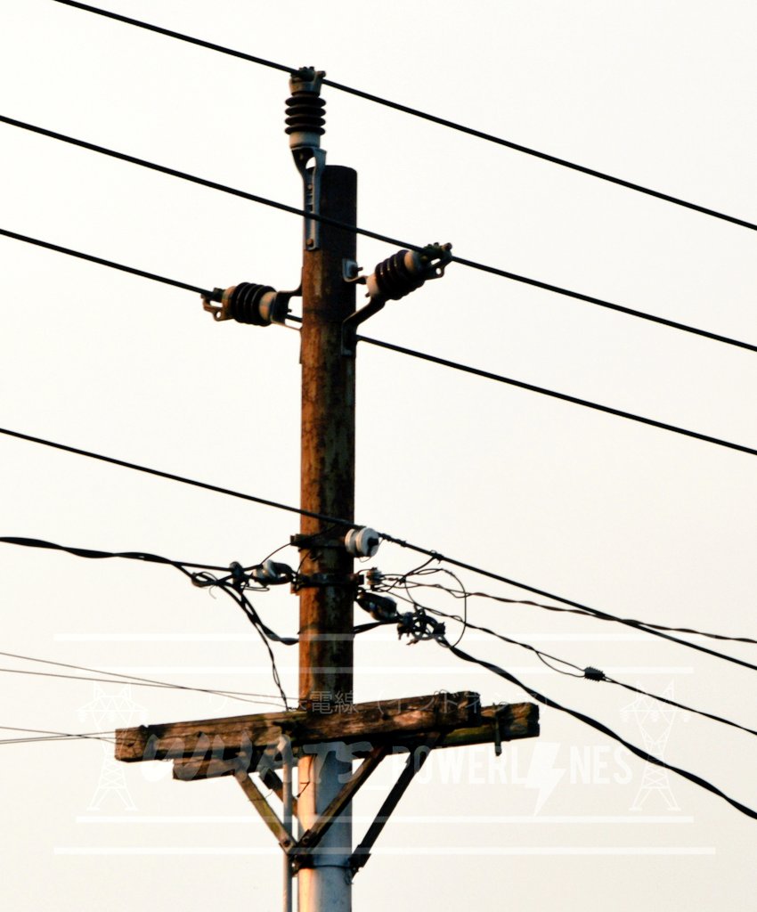 whatspowerlines's tweet photo. Legend
.
.
#tianglistrik #20kV #powerlines #distributionlines #insulator #送電線 #配電線 #powerbeyondgenerations https://t.co/m9iKmu7xzD