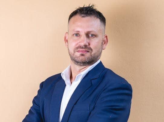 PANORAMADEPORTS's tweet photo. FRIEDELING ASUME LA DIRECCIÓN TÉCNICA DE LA SELECCIÓN MINGUERA 

Juan Carlos Friedeling dirigirá de nuevo a la Selección Minguera de Fútbol, El DT Campeón Departamental del 2019 fue confirmado por la Comisión Directiva de la Liga Minguera que iniciará de esta forma el operativo + https://t.co/ZmwosNzIoW