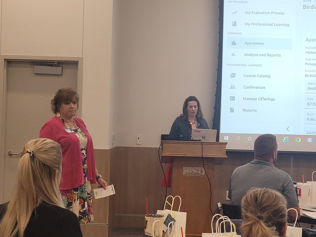 LonghornFabFan's tweet photo. Another outstanding morning of learning with our new secondary assistant principals to the profession or to Birdville ISD!  Thank you to Regina Locke, Jennifer Beasley, Michell Sheasley and Liz Pena for leading our learning!  The best thing is the realtionships being formed! https://t.co/EQWmoqNmTU