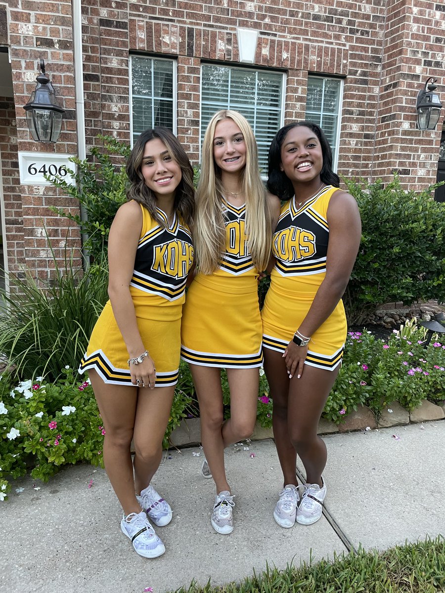 Ashley Johnson tweet media