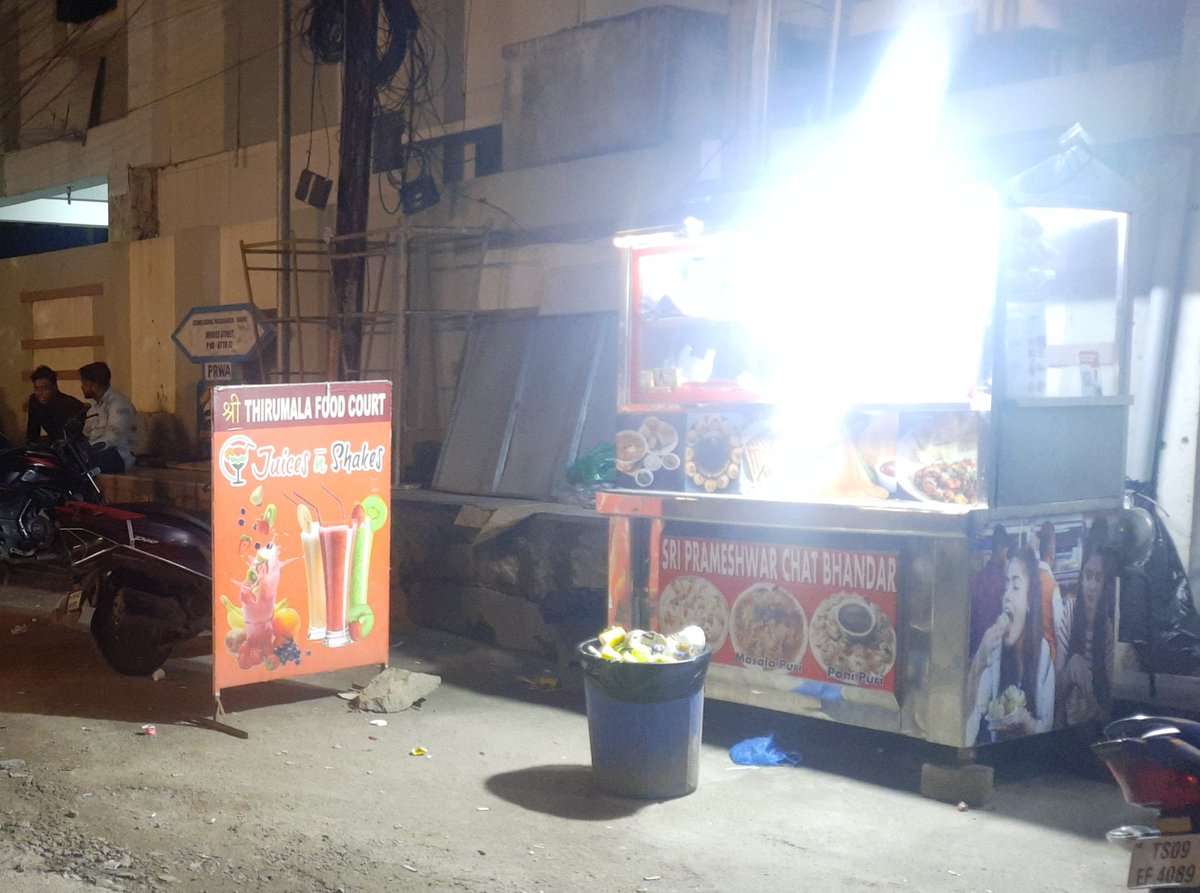 AdvEnnamsetty's tweet photo. @CEC_EVDM PFA for necessary action
@Dc21Ghmc @GHMCOnline @CYBTRAFFIC 
Encroachment onto public road - Public nuisance - Traffic Congestion
At: 2nd Avenue Rd, Patrika Nagar, Hitech City
7:35pm, 10-Aug-2022
Cc: @vinay_vangala https://t.co/ZReuF6gG6b