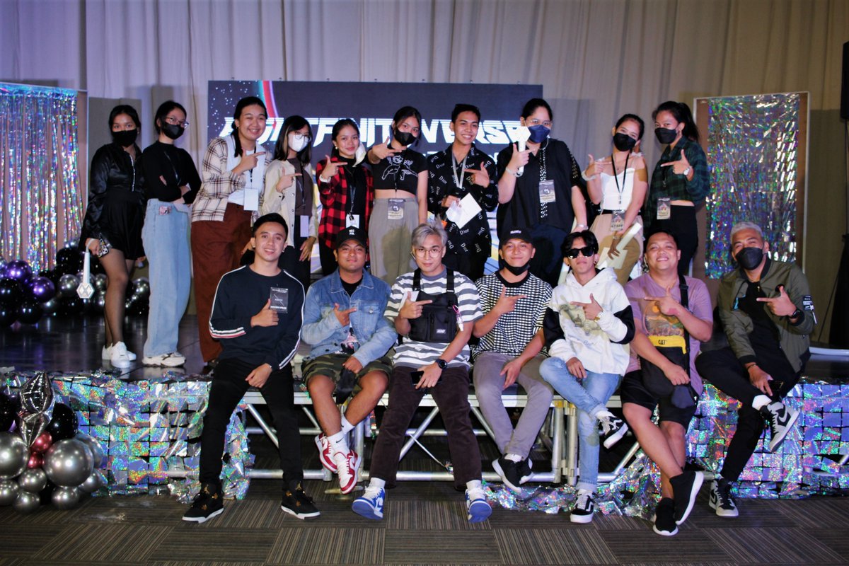 #IsangDekada4EXO tweet media