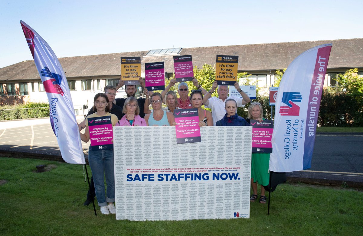 L0uDear's tweet photo. Huge respect + all power to the nurses who delivered the 1867 signature strong letter in person today to @NHSGGC CEO Jane Grant demanding action on #SafeStaffingSavesLives One nurse came off a 12 hour night shift with no break (for the past 3 months) @RCNScot @RCNGtrGlasgow https://t.co/C2gxijxxzB