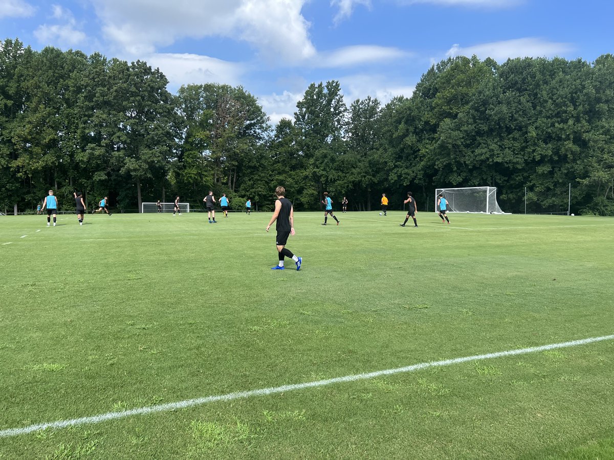 masonmsoc's tweet photo. ⚽️ First practice in the 📚!
Let's Go Patriots! 
#MasonNation https://t.co/TbWCaaD5h8