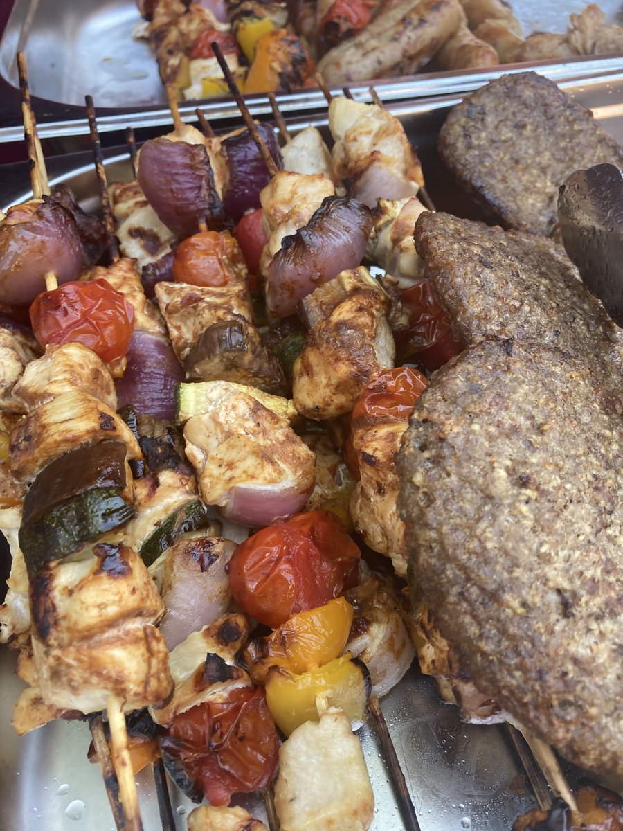 EvermoreCare's tweet photo. A huge special thank you to Ashton Manor's chefs for putting on the most fantastic BBQ!

Everyone will be going to bed full and happy on this beautiful day 😊 https://t.co/K9IffZTg06