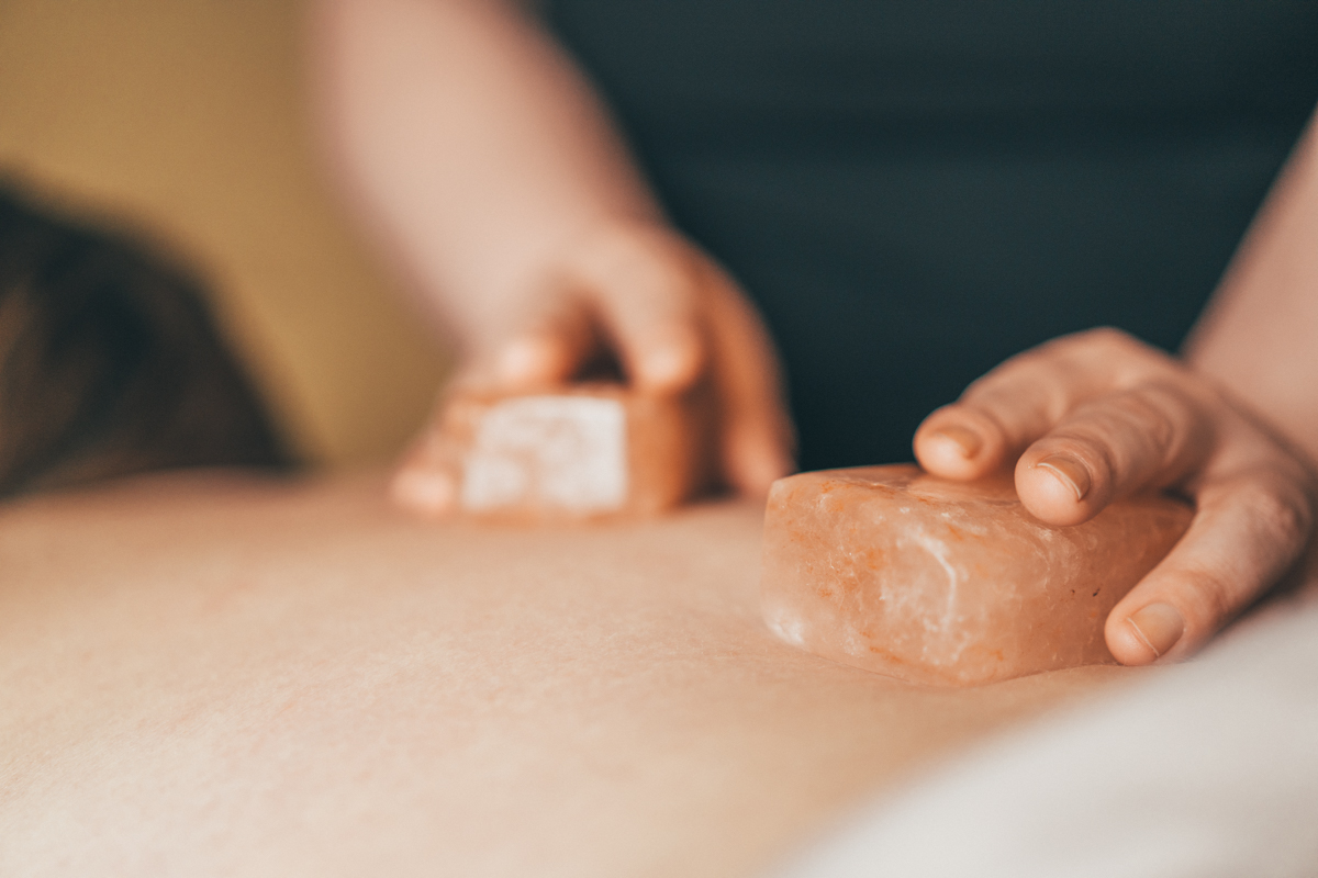 Indulge in Sun Tree Spa’s Salt of the Earth massage. Pure mineral salts are used in an invigorating scrub applied to your back and removed with mineral water-infused towels, followed by a relaxing full body massage. bit.ly/TGSunTreeSpa #templegardens #suntreespa #moosejaw