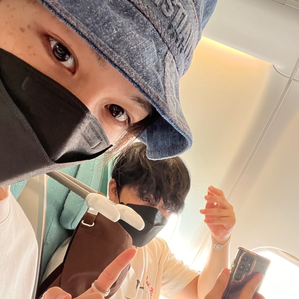 thinkerfeIix's tweet photo. happy changbin day🫶🏻🤍

#HappyChangbinDay
#생일을맞은_내가_서창빈이란다
#OurWingsChangbinDay
#StrayKids #스트레이키즈
#창빈 #Changbin https://t.co/AuDJH0gp3j