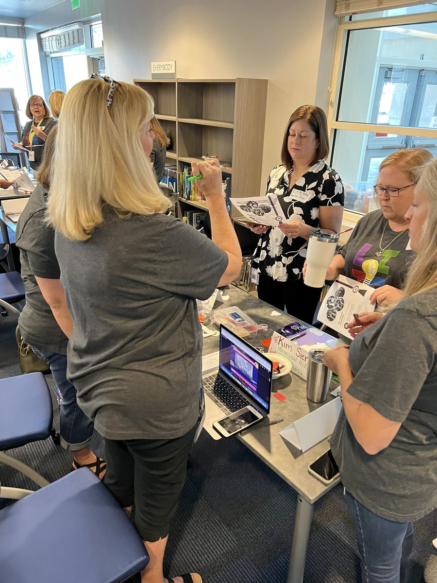 mrslibrarybooks's tweet photo. Our Elementary LITEs are sharing how they can support our new Graduate Profile in their libraries! #RISDBelieves #librariesinRISD https://t.co/PU6jP1cUxz