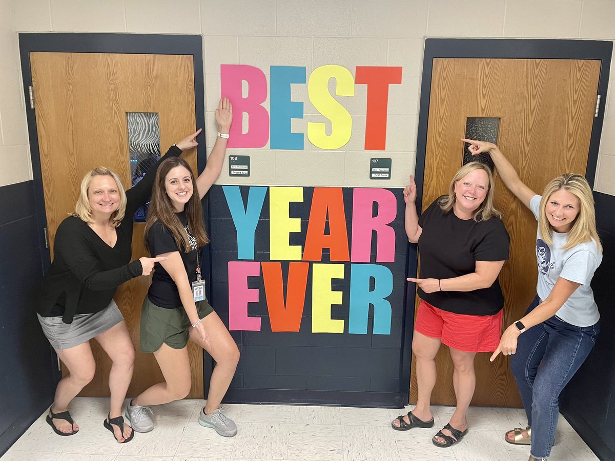 The 2nd grade team at <a href="/SMSD_Corinth/">Corinth Dragons</a> is ready to kick off the best year ever! <a href="/theSMSD/">SM School District</a>