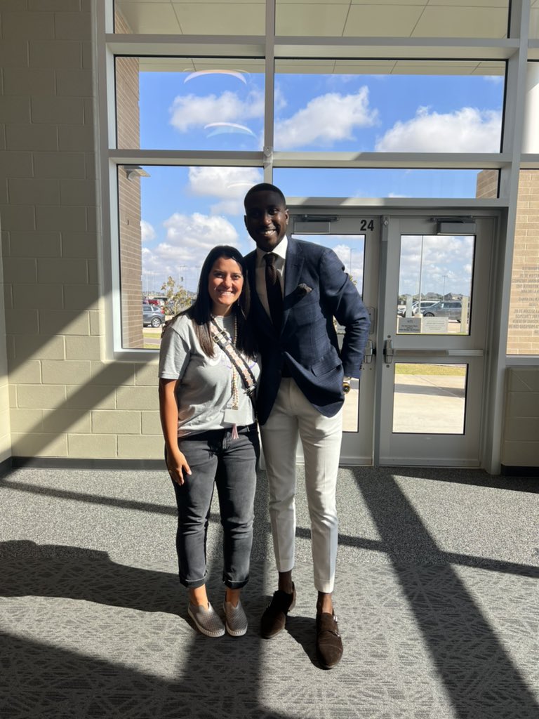 Great keynote! Thank you <a href="/MichaelBonner_/">Michael Bonner</a> for that empowering and inspiring reminder for all educators starting this new school year😎 <a href="/FielderElem/">Edna Mae Fielder Elementary</a> thank you for this opportunity✨