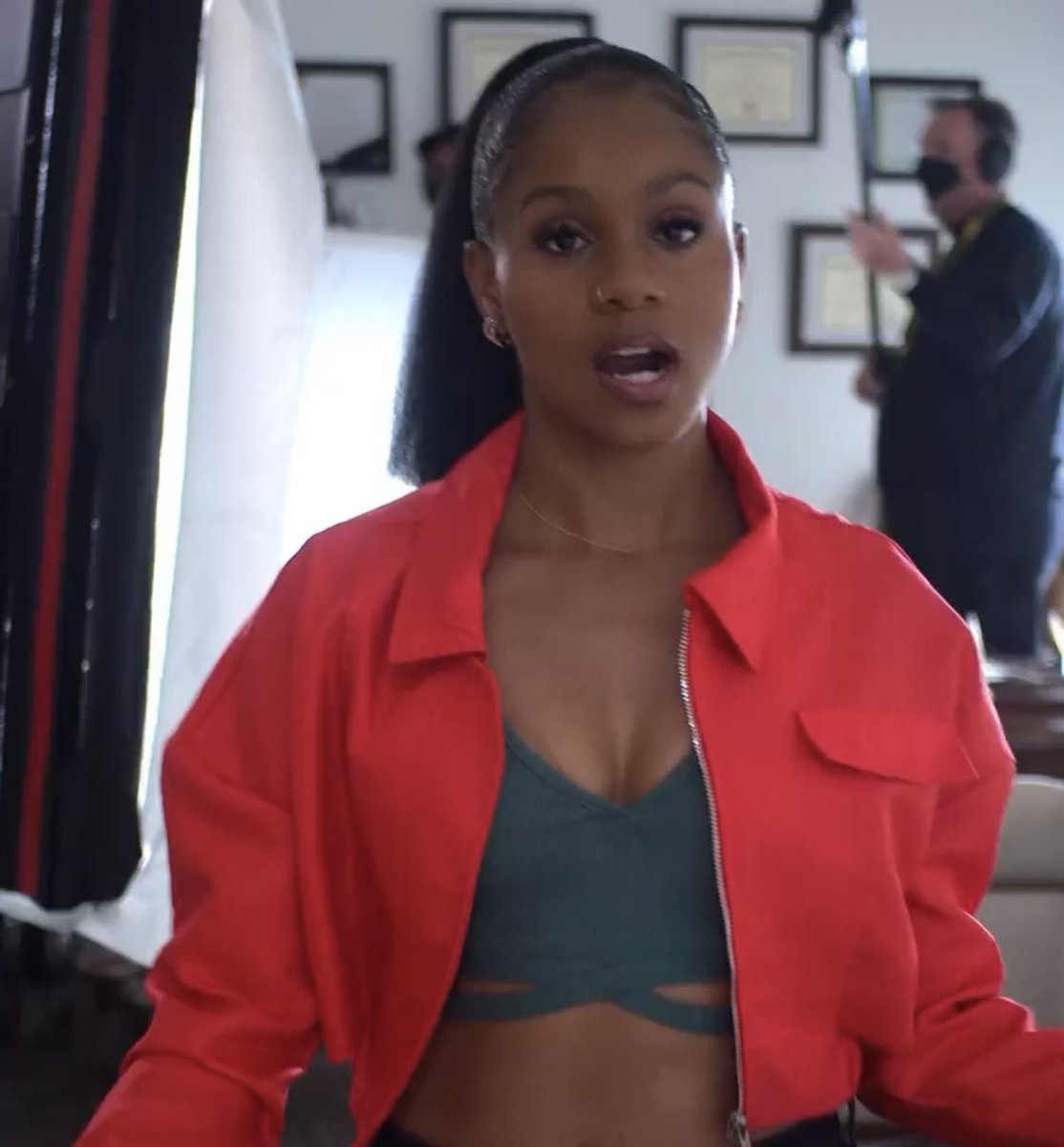 justthatbre's tweet photo. GEFFRI IS SO STUNNING 😻 THIS FIT 🔥 https://t.co/UW0jz9OcSi