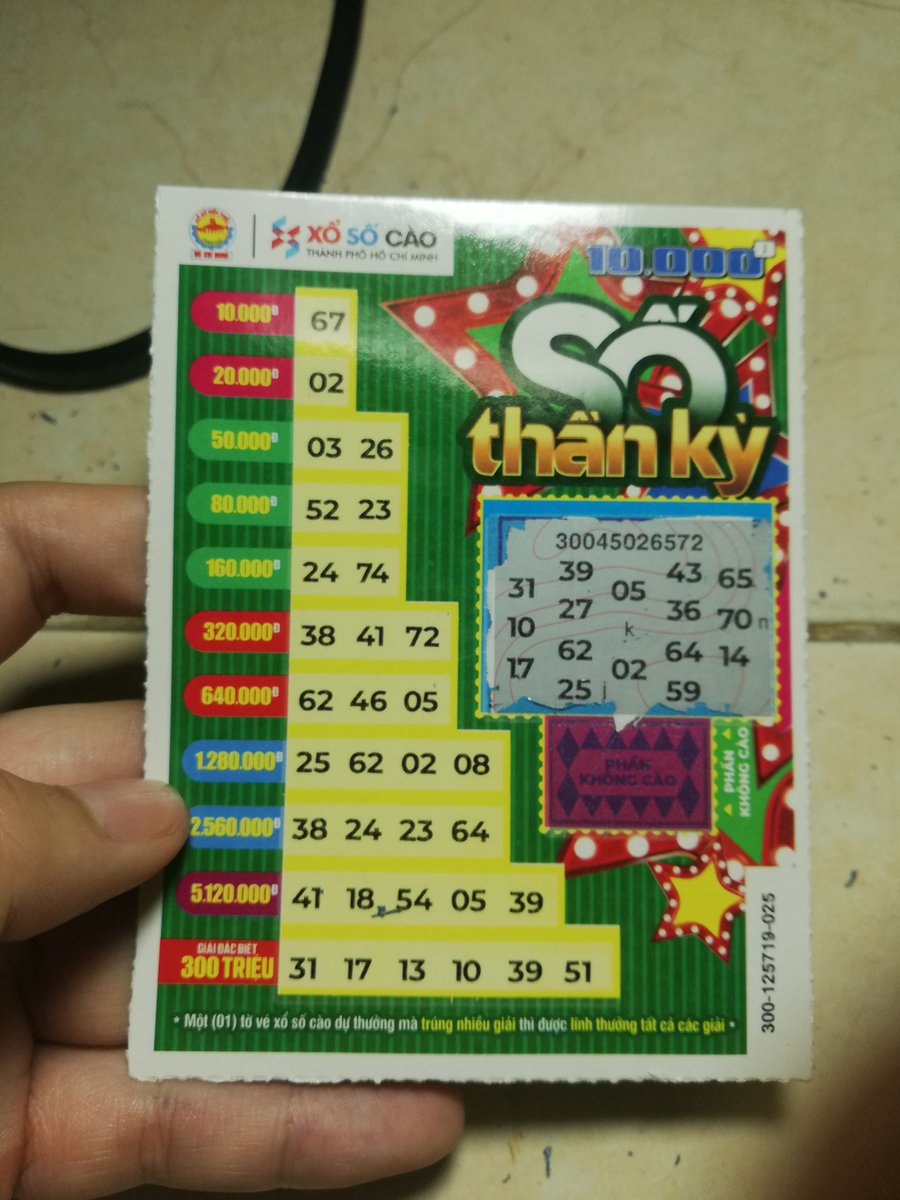 misu257's tweet photo. Cũng đú đa đú đởn vé số cào các kiểu 🤓🤓🤓 https://t.co/gj2g9QLcjy