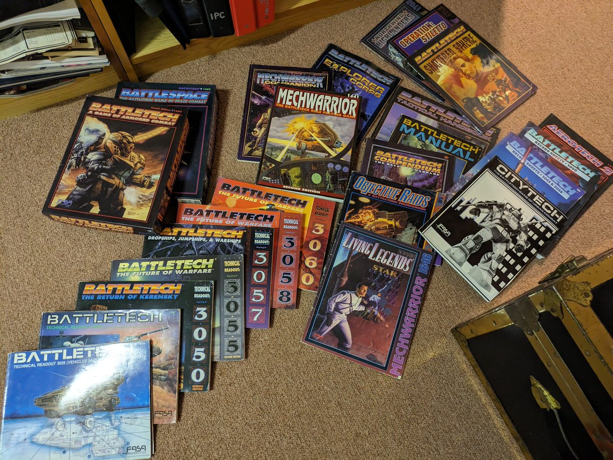 Sebmono's tweet photo. @catalystgamelab hi I discovered a treasure trove of my old Battletech books at my parents over Thanksgiving and someone on reddit mentioned they might be useful to you since the old FASA files were lost - anything I can do to help out with these? https://t.co/iz5LnLQuke