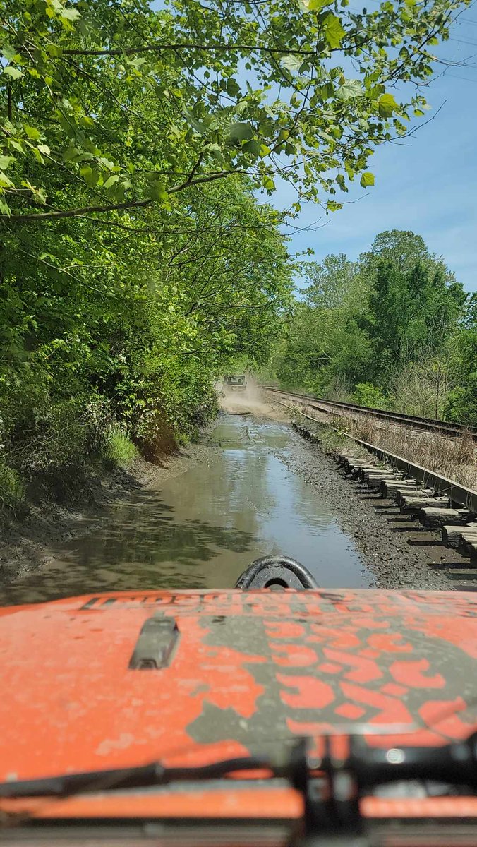 Even if you're on the right track...you'll get run over if you just sit there. #damadam #identitycrisis #chasingtheadventures #flexeveryangle #jeepgirl #jeep #wellsville #wellsvilleistheshit #railroadtracks #Mondayvibes #Animal #Trending