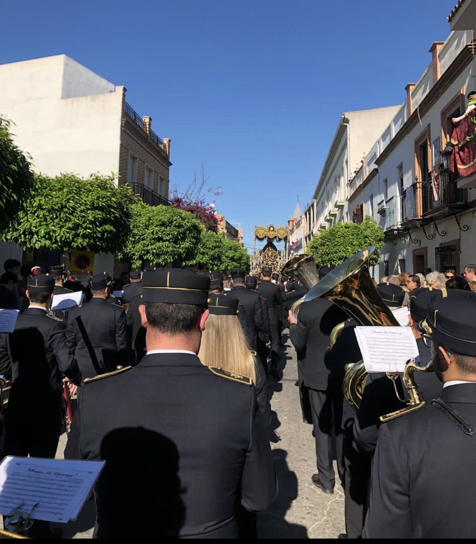 #SuenaCruzRoja // 📣PETICIÓN DE LA MEDALLA DE LA CIUDAD DE SEVILLA PARA @BandaCruzRoja 

Para toda aquella persona que quiera sumarse a esta petición, puede hacerlo a través del siguiente enlace:

mailchi.mp/861db9aeccfd/m…

📸 Banda de la Cruz Roja.

#jesúsnazarenolaalgaba #JHS