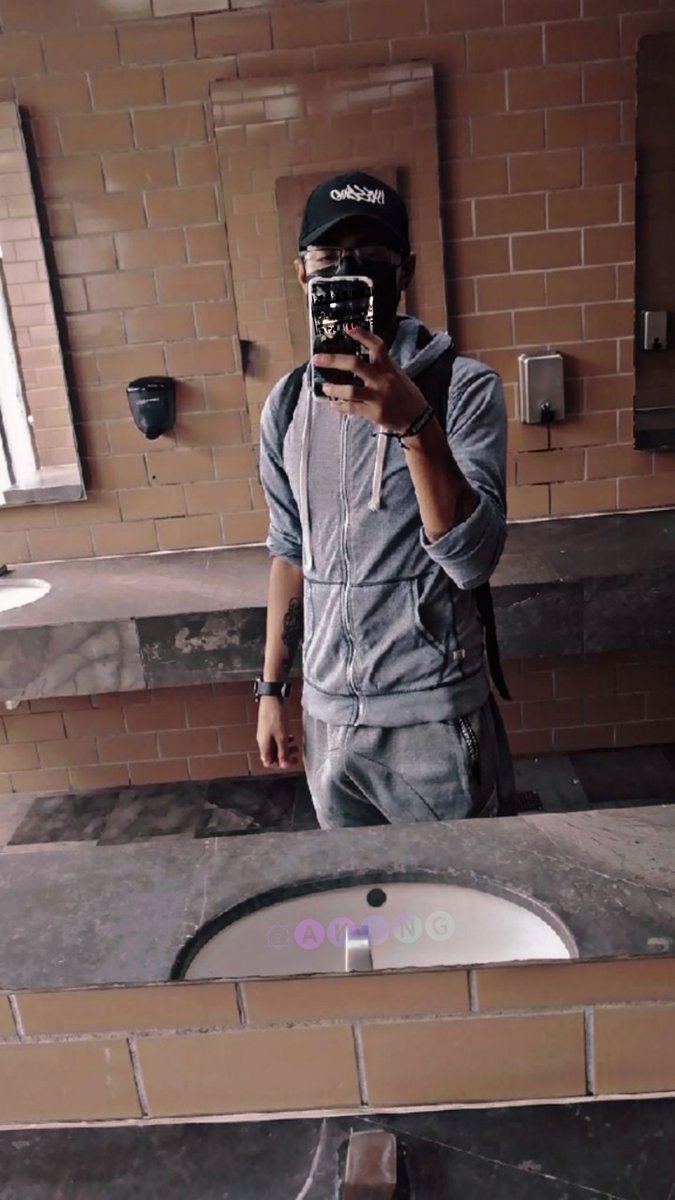 ☢ƃ𝖚ᴉꞰ∀☢ tweet media