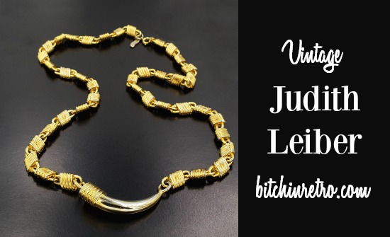 Amazing collectible necklace by iconic designer Judith Leiber with unusual chain links and blowing horn charm.

#jewelry #collectibles #collectiblejewelry #judithleiber #horn #gift #necklace #statementnecklace #wow #fashionista #style #gifts #bitchinretro

bitchinretro.com/products/judit…