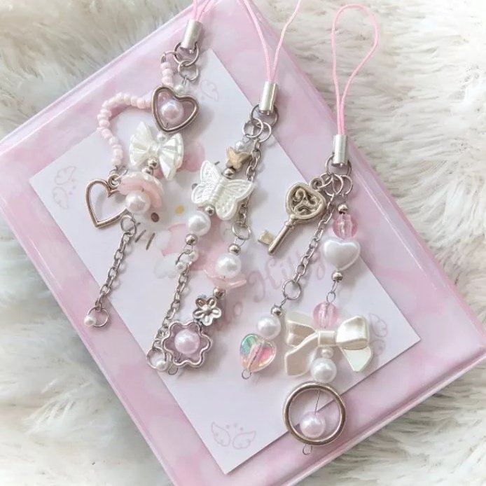 COQUETTE KEYCHAIN &amp; PHONESTRAP

— a thread