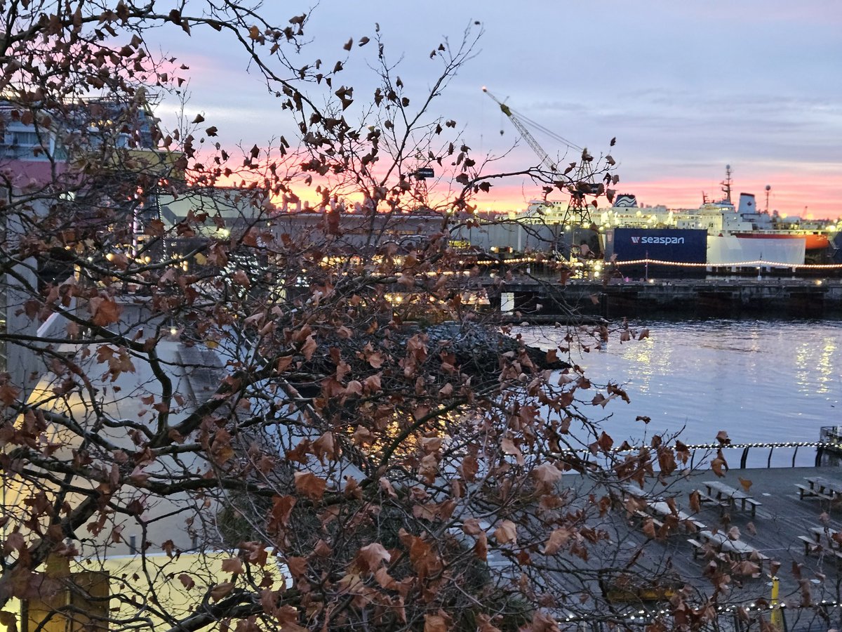 <a href="/bigsnit/">robert ouimet</a> <a href="/shipyardsdist/">The Shipyards District BIA</a> <a href="/CityOfNorthVan/">City of North Vancouver</a> <a href="/PortVancouver/">Port of Vancouver</a> Our fav staycay these days #NorthShore