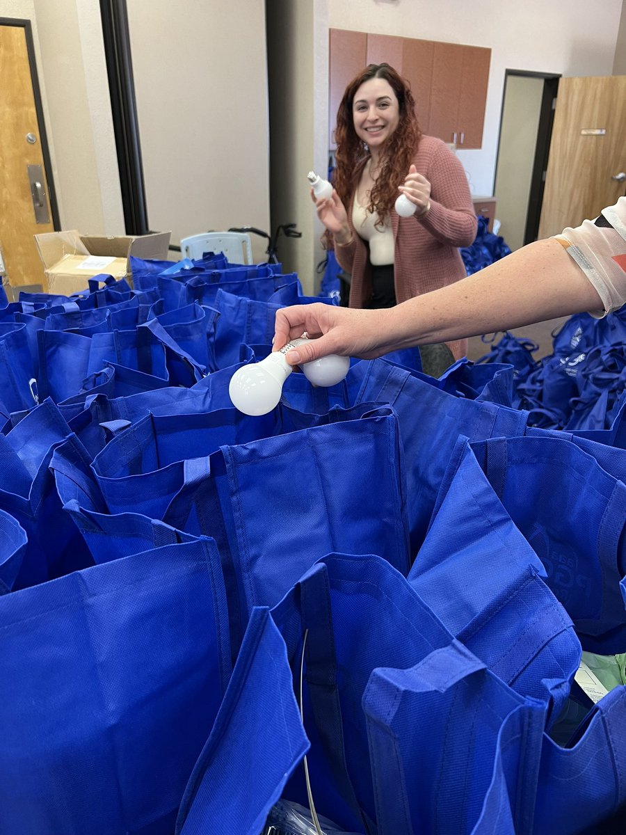 This week at PGCSC staff members were busy bees assembling 1,000 personal care kits for our homebound seniors. Thank you to our friends <a href="/apsFYI/">APS</a> &amp; <a href="/APS_Rich/">Richard Rosales</a> for donating LED light bulbs for each senior it’s partnerships like this that help seniors live independently.