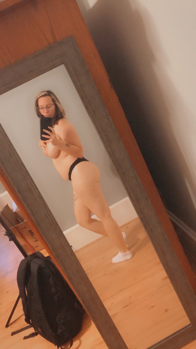 QueenLouessa's tweet photo. ‼️ cyber Monday SALE‼️‼️‼️

ONLY 5$ for my Spicy ACCOUNT!!! 
Just for today! 
🔗⬇️⬇️

https://t.co/ugK0nnC75U https://t.co/G2oOzuL7NA
