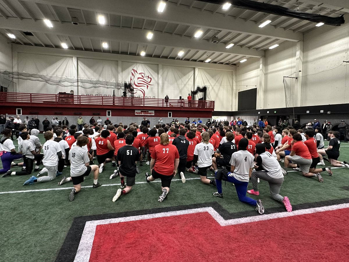 🚨 Less then 75 spots left 🚨 Get signed up before it’s too late!! 🗓️Saturday December 16 📍 Pacific University 🎓Class of 24,25,26,27 🏈Indoor/Outdoor Facility 💻Northwestshowcase.net ⭐️ More Schools Added Soon!