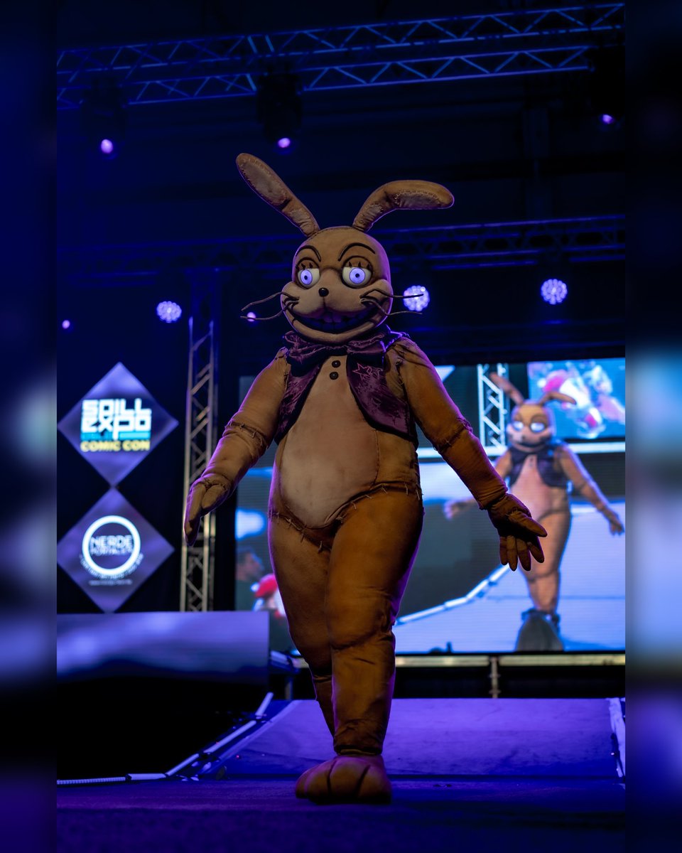 Mik0izz's tweet photo. Photos from my performance at Spillexpo’s cosplay competition! #FNAF https://t.co/wRosd3FhY5