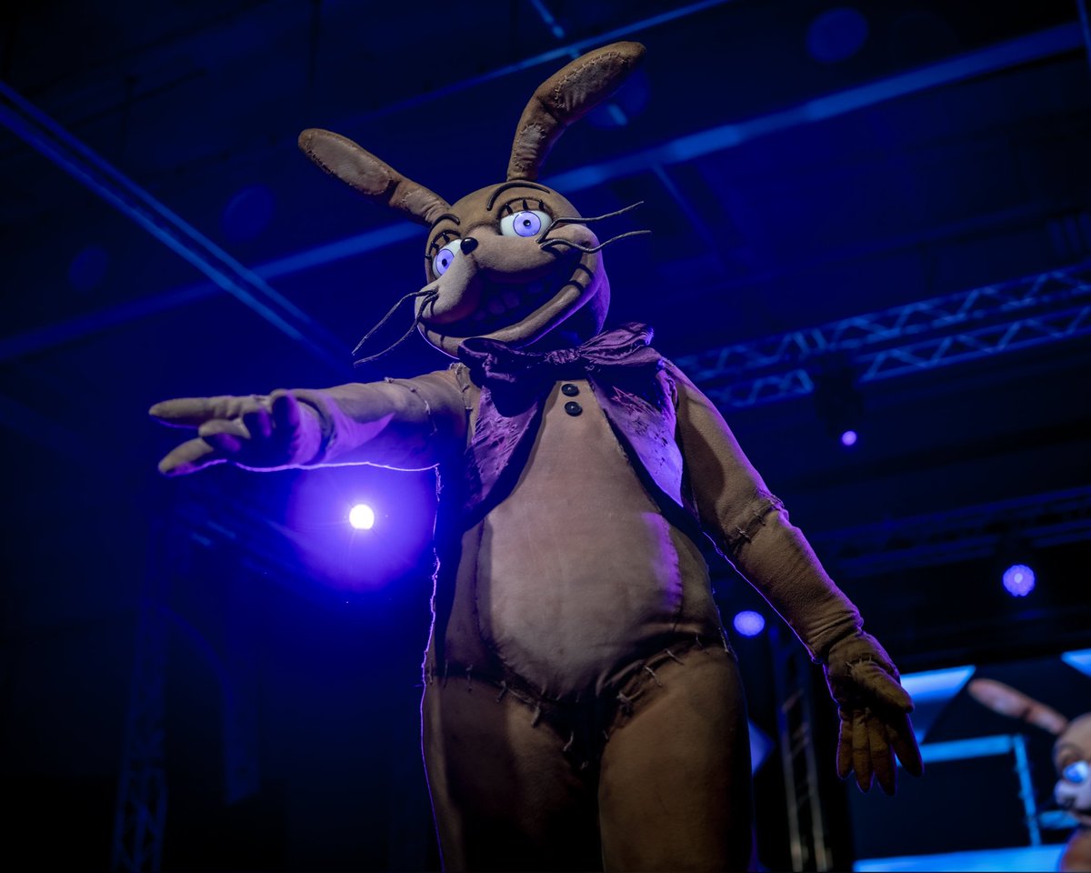 Mik0izz's tweet photo. Photos from my performance at Spillexpo’s cosplay competition! #FNAF https://t.co/wRosd3FhY5