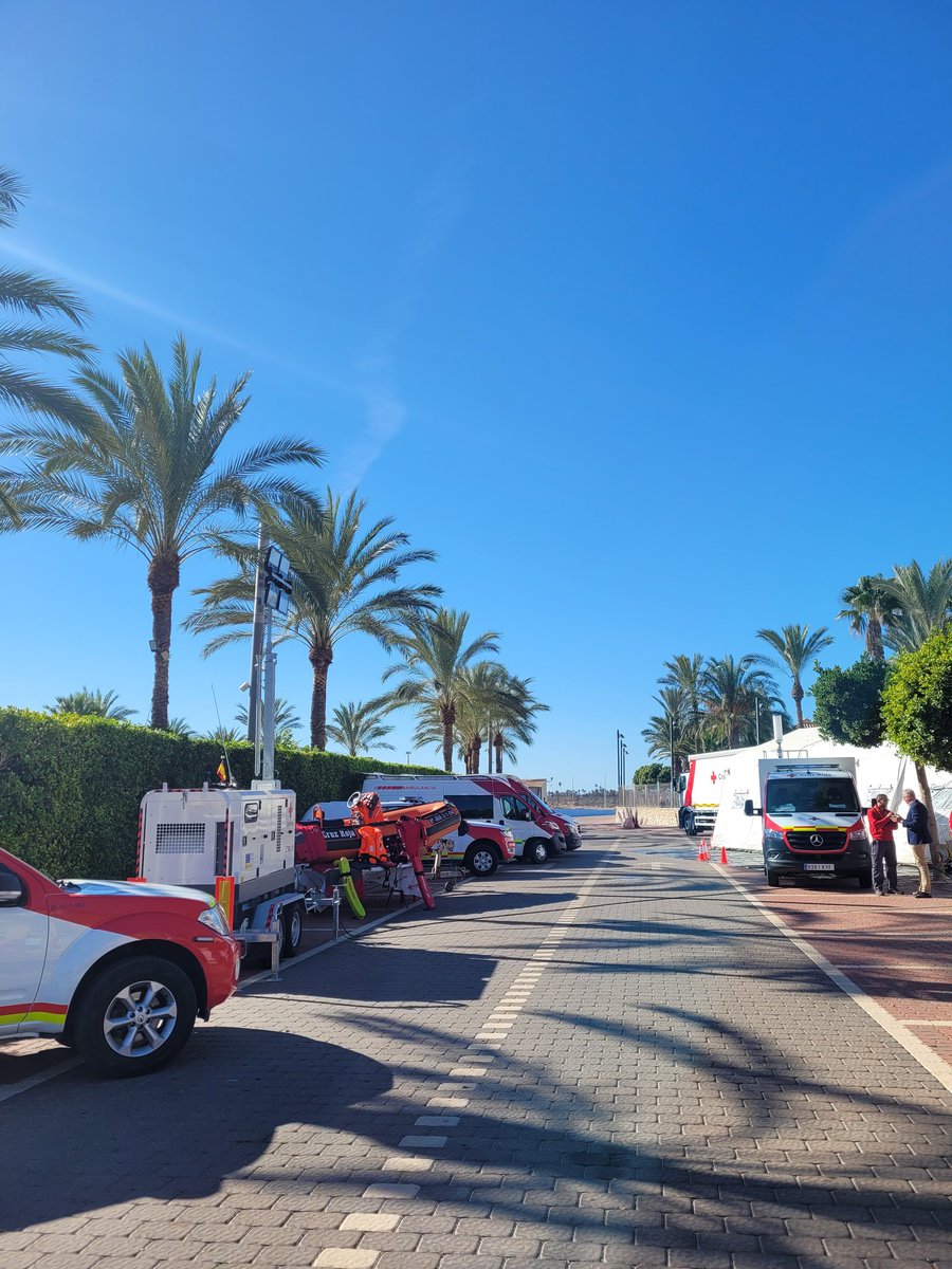 XI Jornadas de trabajo de salvamento marítimo!🙌🌊
Muchas gracias a @CREAguilas <a href="/CruzRojaMurcia/">Cruz Roja Murcia</a> por invitarnos, ha sido un verdadero placer compartir experiencias! 
Nos vemos pronto!