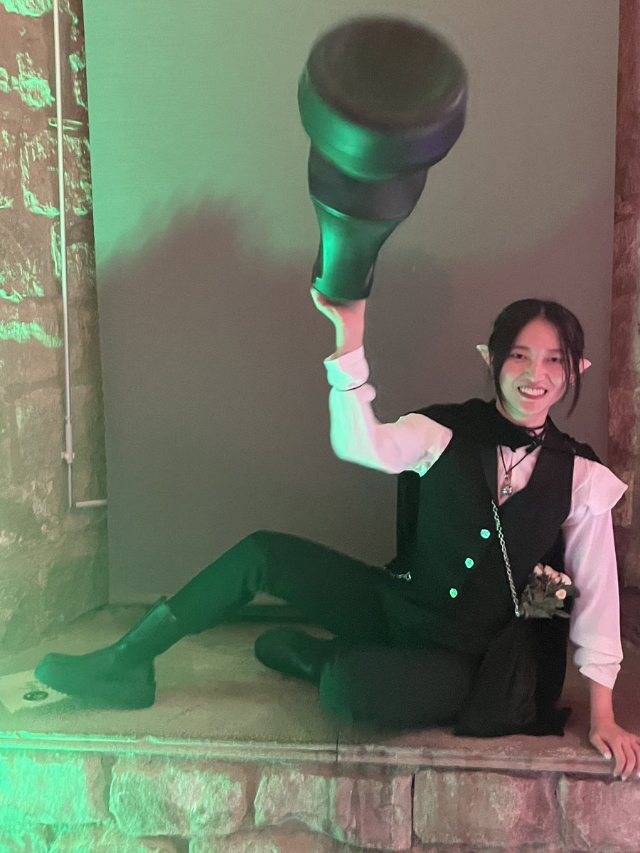arasuqui's tweet photo. And finally…. The not cool photos being dumb and tiny https://t.co/keO3OLJirM