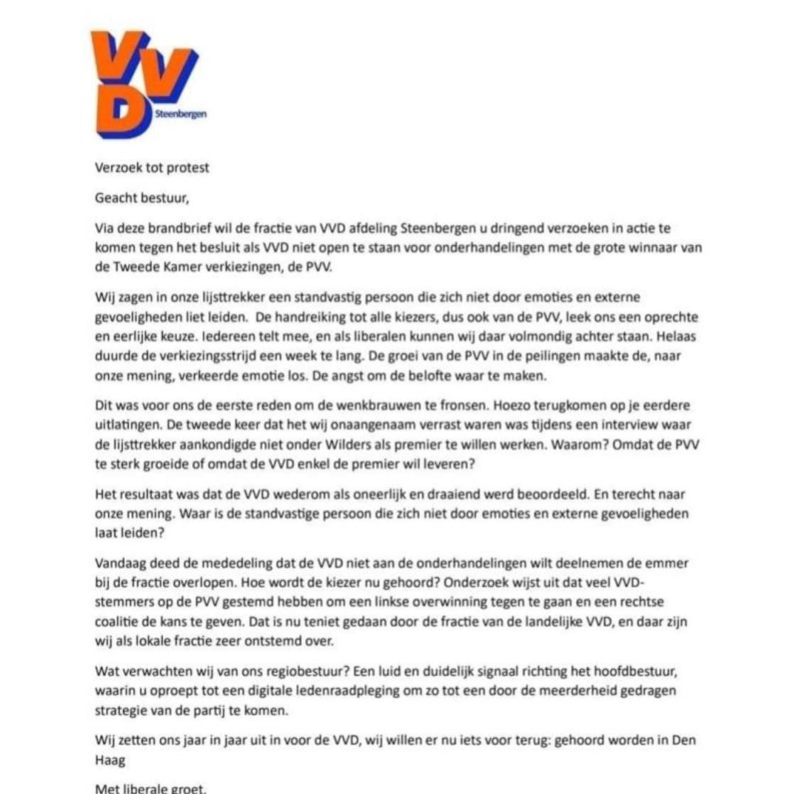 Miss_Royal73's tweet photo. Er heerst verdeeldheid binnen de #VVD. ๐๐ป De VVD van #Steenbergen geeft aan te begrijpen dat de VVD door madame #Yesilgรถz als oneerlijk en draaiend wordt beschouwd en wil graag een samenwerking met #PVV. ๐ค๐ค #scheurtjes๐ https://t.co/r0FImFvvmc
