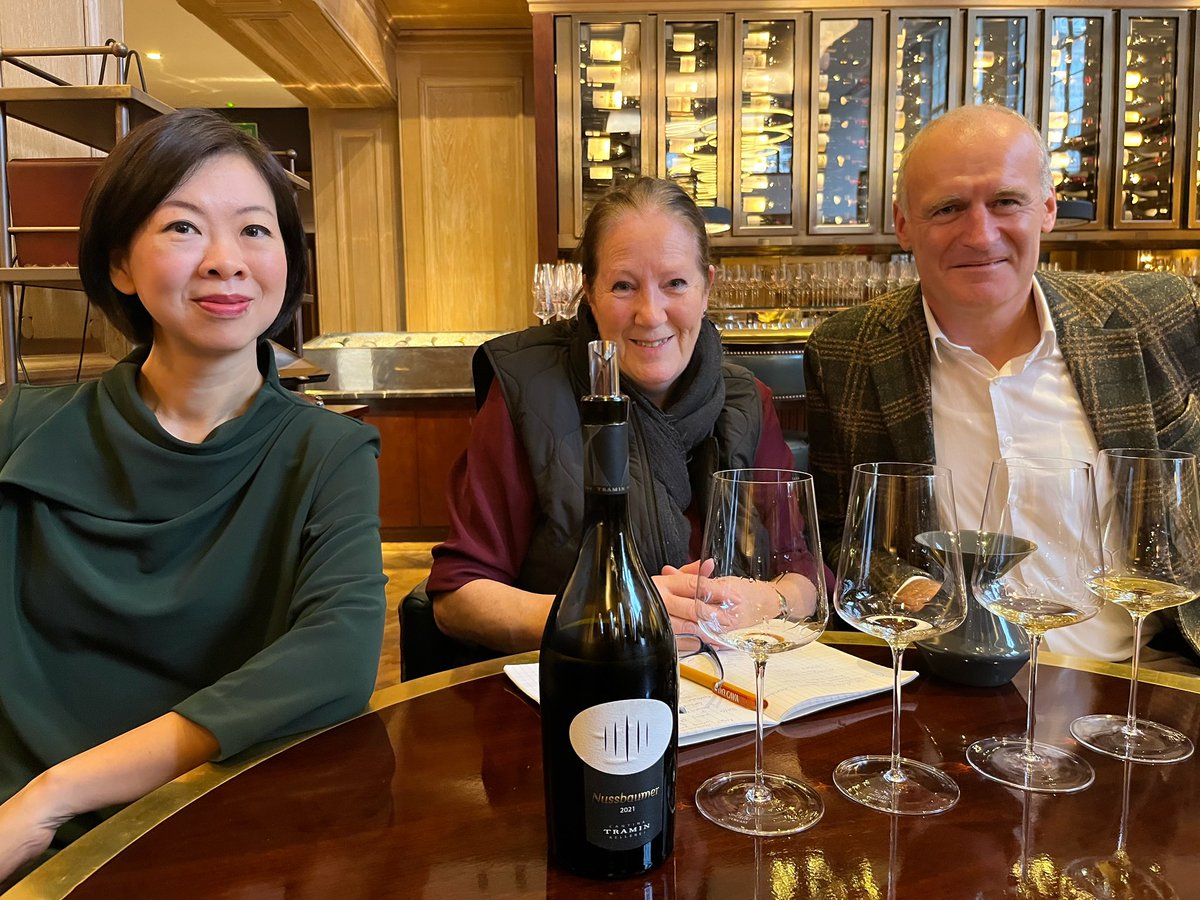 So pleased to share this great photo of @CircleofWine Committee member @sueeames3 with member @LeonaDePasquale and @CantinaTramin winemaker Willi Sturz at a fabulous tasting of @CantinaTramin wines organised by @studiocru at @67pallmall