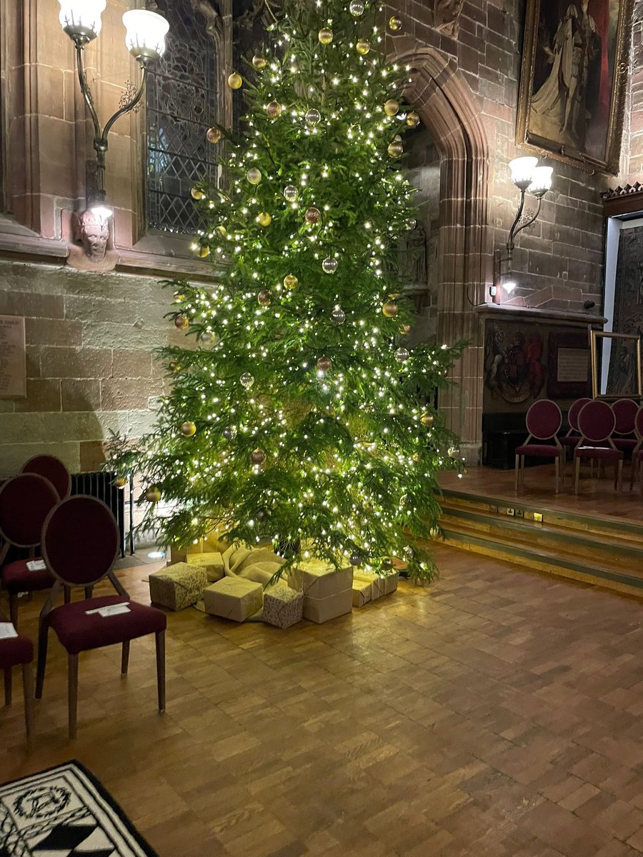 Centenary meetings are very special events in the life of a Lodge, and Coventry Foundation Lodge 4543 celebrated in style tonight at St Mary’s Guildhall, Coventry with the support of the Provincial team headed by our RW PGM <a href="/philhall43/">Phil Hall</a> A great occasion! 😃