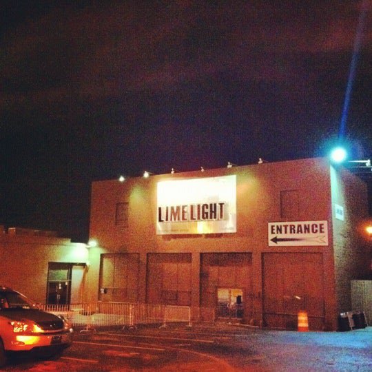 Mr_TakeFlight04's tweet photo. Them 4 for 1s……taking folks out the game before 8pm. #WATTBA https://t.co/8Q6CLGr2X3