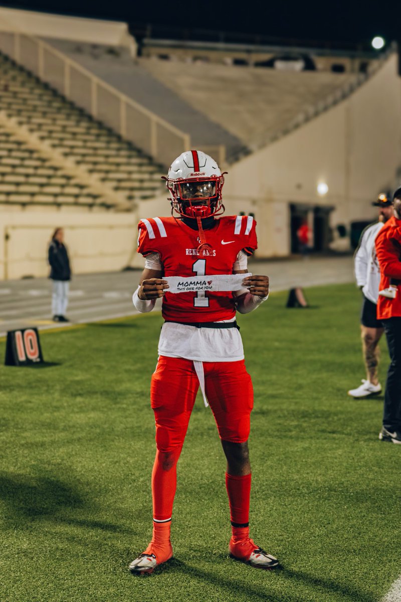 JAKWON “Showtime” LAMB (@showtimekwon) on Twitter photo 🚨Soph Szn MixTape🚨
-Height 6’2
-weight 185lbs
-3.3 gpa 📚
💥Defensive PlayMaker/Defensive Leader💥
-Early Spring Grad✔️
hudl.com/v/2Lr4Cd <a href="/JUCOFFrenzy/">JUCO Football Frenzy</a> 🚨Soph Szn MixTape🚨
-Height 6’2
-weight 185lbs
-3.3 gpa 📚
💥Defensive PlayMaker/Defensive Leader💥
-Early Spring Grad✔️
hudl.com/v/2Lr4Cd <a href="/JUCOFFrenzy/">JUCO Football Frenzy</a>