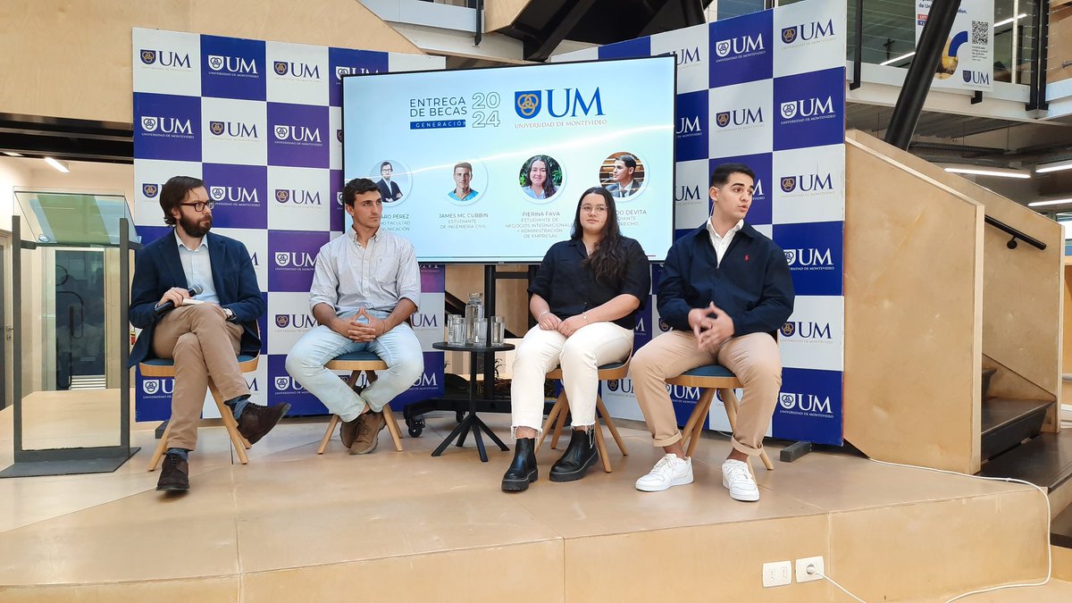 UnivMontevideo's tweet photo. Hoy entregamos Becas a la excelencia, que premian a estudiantes que hayan obtenido un excelente rendimiento académico en bachillerato. Los futuros alumnos reciben consejos de jóvenes que tuvieron la misma oportunidad de #IraMas https://t.co/ytP3RstLR4
